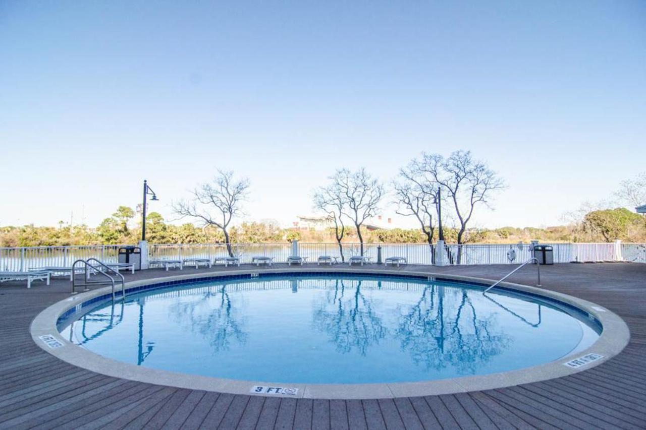 Laketown Wharf Vii Holiday home